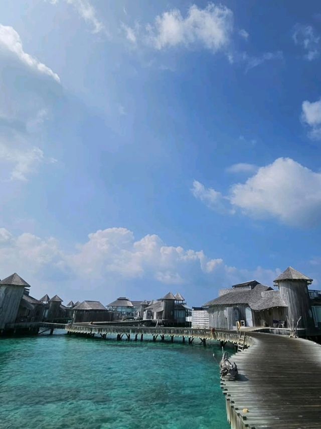 🌴 Ultimate Luxury in the Maldives: Soneva Jani Paradise  🌊✨