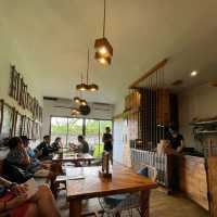 Impressive eatery