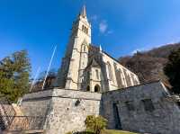 【静かな時間を過ごせる場所】ファドゥーツ大聖堂（Vaduz Cathedral）⛪🕊️