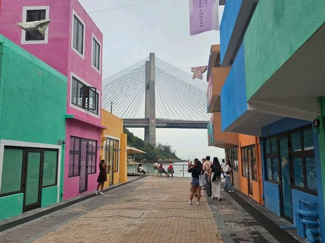 香港最新景點，超靚彩色小屋：馬灣1868