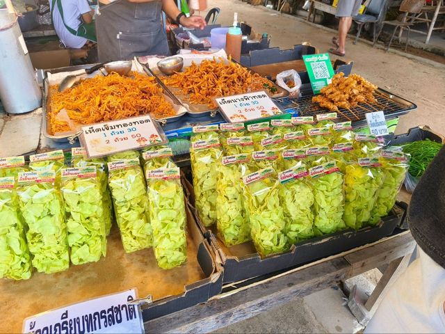 ตลาดไทยสามัคคี วังน้ำเขียว