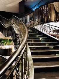 Renaissance Kuala Lumpur Hotel & Convention Centre: A Grand Urban Retreat
