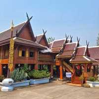 ไหว้พระธาตุบารมี 30 ทัศ ที่วัดสุโทนฯ
