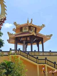 วัดสวยริมหน้าผา Ho Quoc Temple