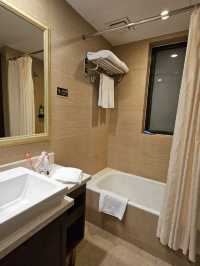 โรงแรมเซี่ยงไฮ้ใกล้รถไฟใต้ดิน Pacific Hotel