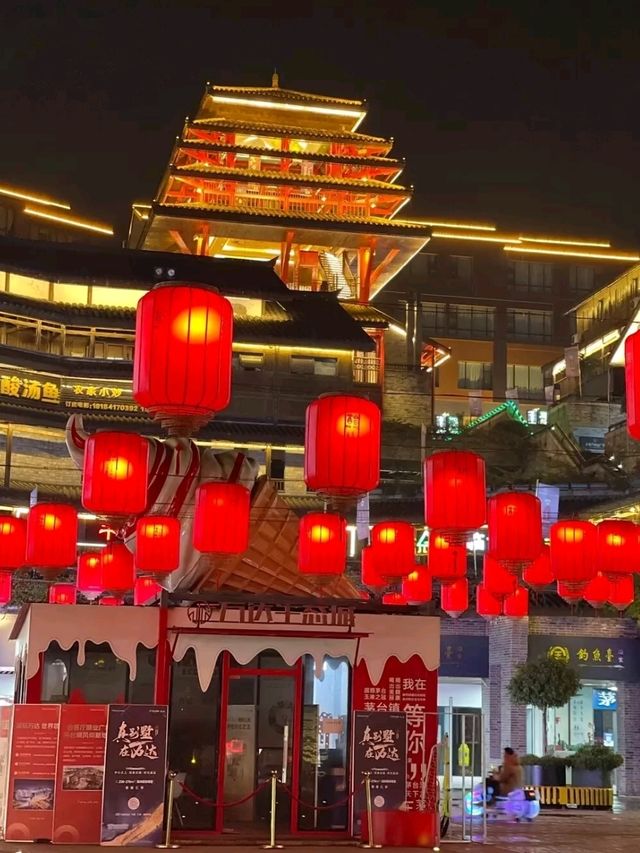 A River of Lights, A Town Drunk on History – Maotai After Dark