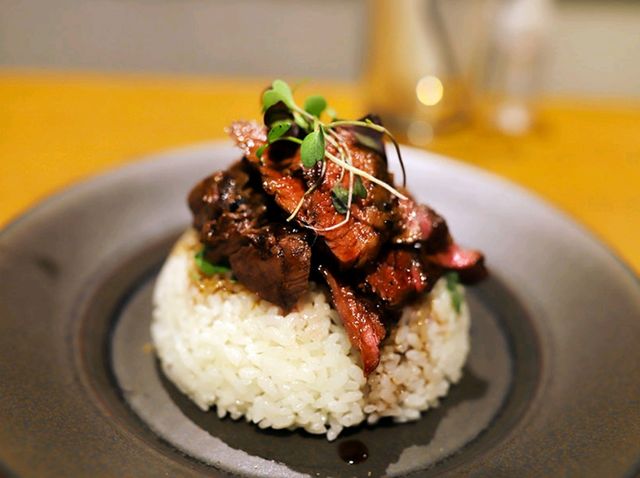 【🇯🇵広島】カウンターで焼き上げる贅沢なステーキ体験「Number 3」