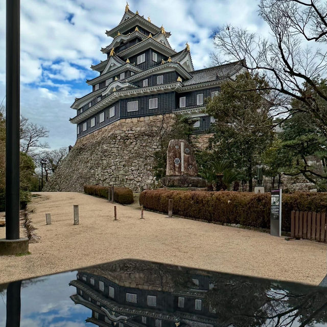  ### **🏯✨ Okayama Castle Weekend Escape: The "Crow Castle" & Garden Bliss