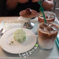 서울) 🍀감성담은 행운 디저트를 팔아요 ‘문래 행운다방’