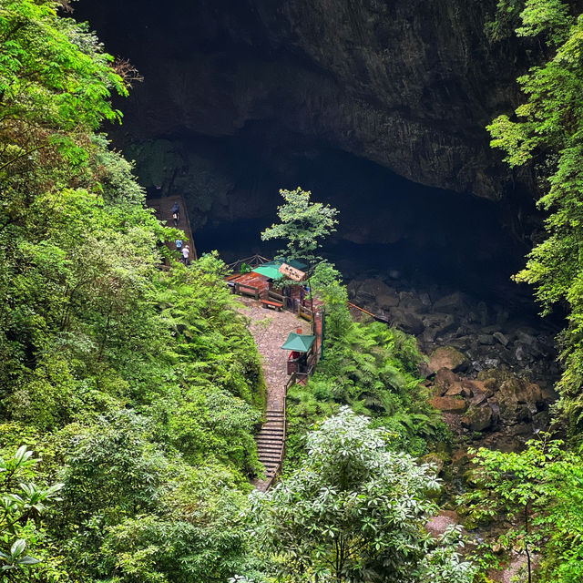 รีวิวสถานที่: 龙水峡地缝 (Longshuixia Gorge)