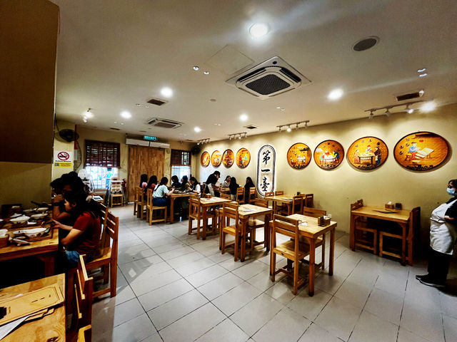 Summer Bites & Sweet Ice Delights: Taiwanese Palace Near Queensbay