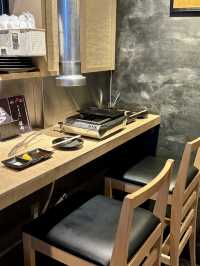 【大阪・難波】全130種の焼肉食べ放題と肉ケーキの演出「焼肉Lab 難波店」