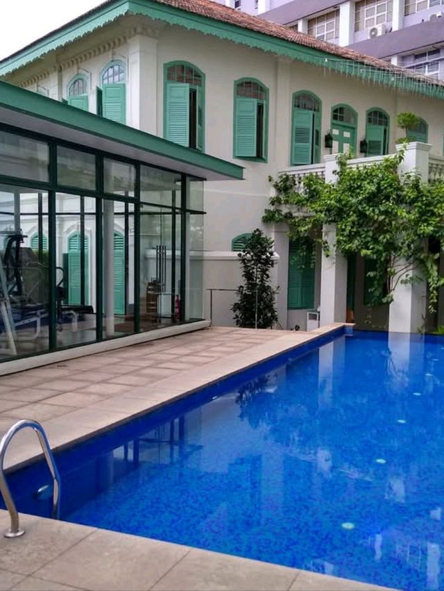 ✨🏛️ The Majestic Melaka – Vintage Vibes, Modern Comfort! 🌿💼