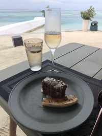 🥂 햇살 아래 즐기는 몰디브 럭셔리 런치 & 와인 페어링 🌴
