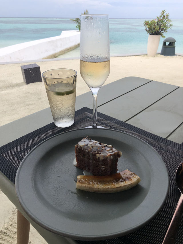 🥂 햇살 아래 즐기는 몰디브 럭셔리 런치 & 와인 페어링 🌴