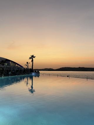 The Night Where the Sea Meets the Pool: Malta's Iconic Club, Café del Mar