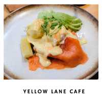 ☕ คาเฟ่สีขาวกลางสวนในอารีย์: Yellow Lane Cafe