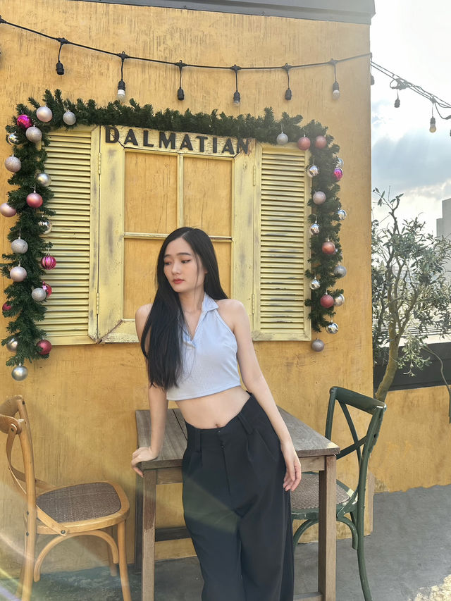 Dalmatian คาเฟ่ใจกลางสยาม ถ่ายรูปสวยมาก