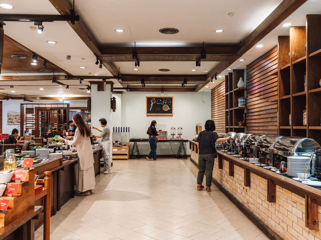  Mövenpick Suriwongse Hotel Chiang Mai 