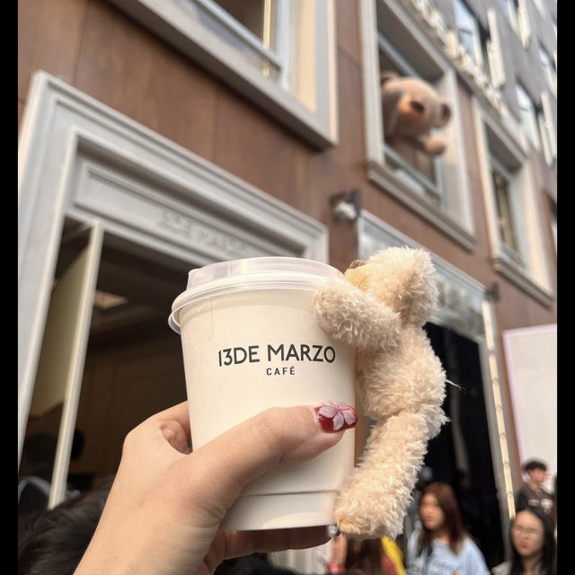  13DE MARZO Café – Anfu Road, 