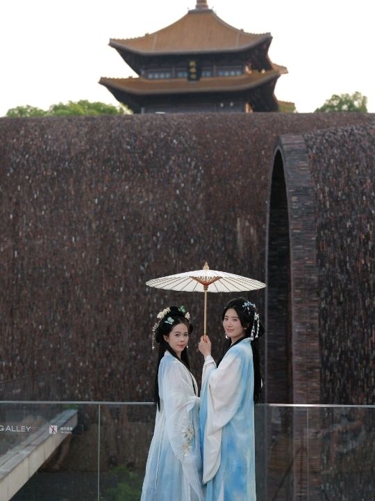 ถ่ายรูปชุดจีนโบราณที่เมือง Jingdezhen