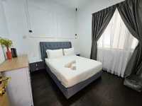 🇲🇾 Spacious Comfort at ANJU Homestay – 3‑Bedroom Bliss
