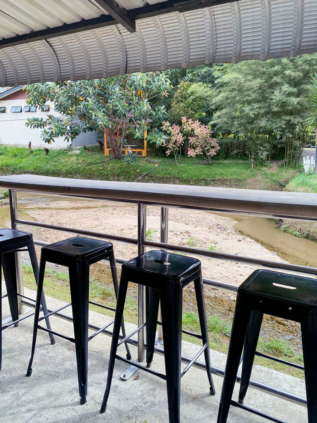 Tea with a View: Cameron Valley Escape!
