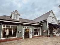 Designer Deals in a Charming Setting