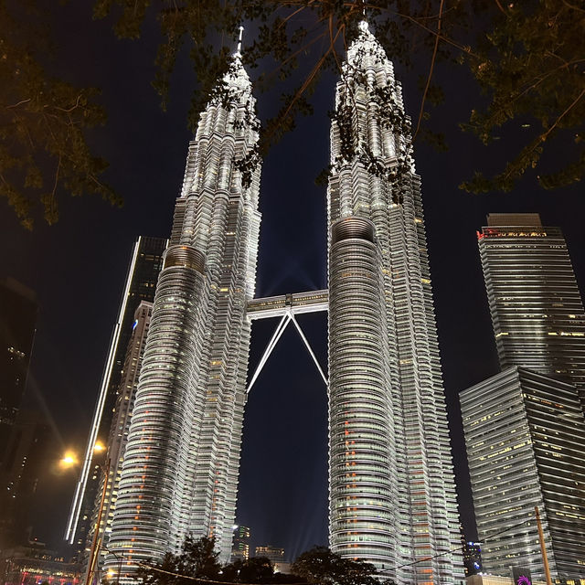 Solo Adventure at KLCC: Sky High Views & Urban Escapes!** 🌆✨  