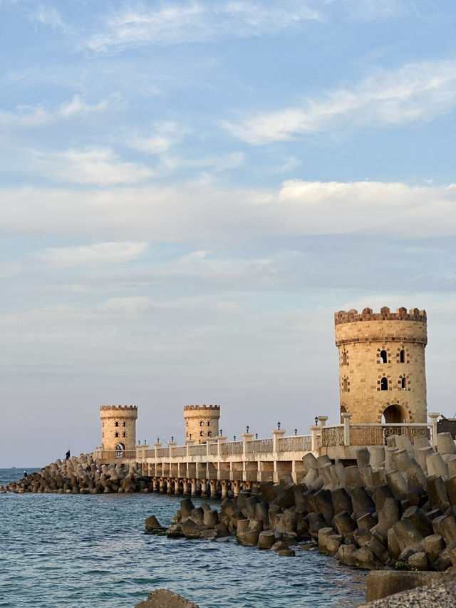 Lighthouse Cannibals: Qaytbay’s Stone-Shop Fortress