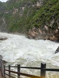TIGER LEAPING GORGE · YUNNAN'S MOST THRILLING TREK