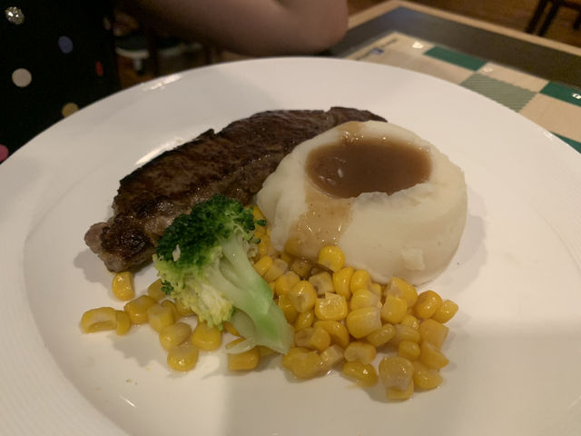 🥩 Jack’s Place at SAFRA Jurong — Classic Western Steakhouse with Nostalgic Vibes