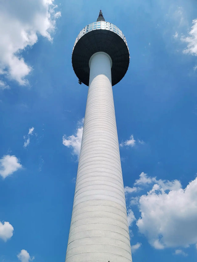 N Seoul Tower (Namsan Tower)