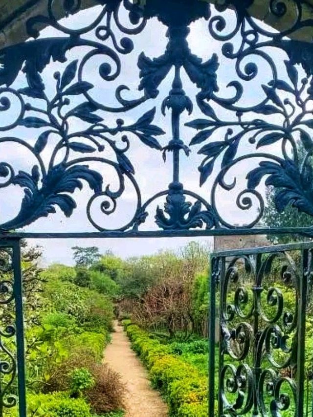 Rousham House & Gardens: England’s Timeless Arcadia 🇬🇧
