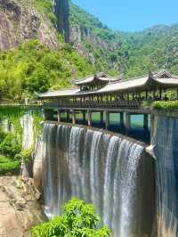 Escape to Tranquility: Weekend at Mount Tiantai’s Guoqing Temple