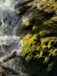 Pearl Shoal: A Symphony of Water, Light, and Stone
