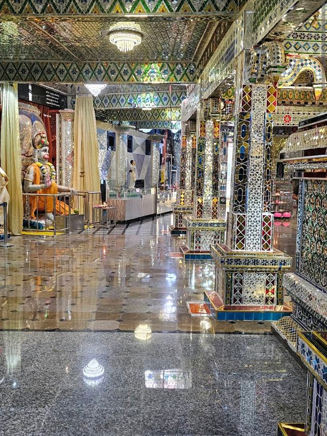 Arulmigu Sri Rajakaliamman Glass Temple, Johor Bahru