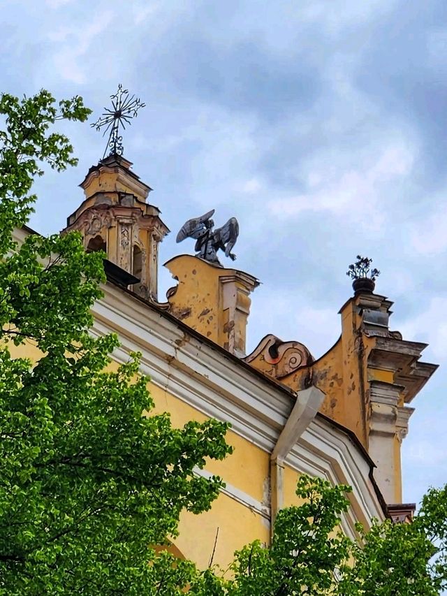 Gate of Dawn – A Sacred Landmark of Vilnius🇱🇹