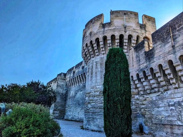 Ramparts of Avignon – Guardians of a Medieval City 🛡️
