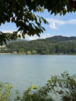 🌊 天安一日遊，漫步天湖池，參觀 Tojuru 麵包店 🌿