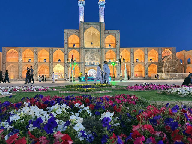 🕌 Amir Chakhmaq Complex – Yazd, Iran