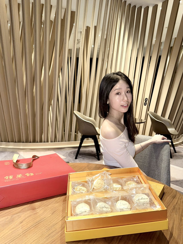 中秋節最期待就係一家人吃月餅🥮 慶團圓🌕 中秋節最期待就係一家人吃月餅🥮 慶團圓🌕