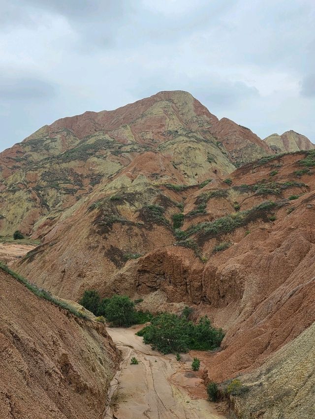 Что посмотреть в Китае - Shui Mo Danxia скрытая жемчужина Ланчжоу