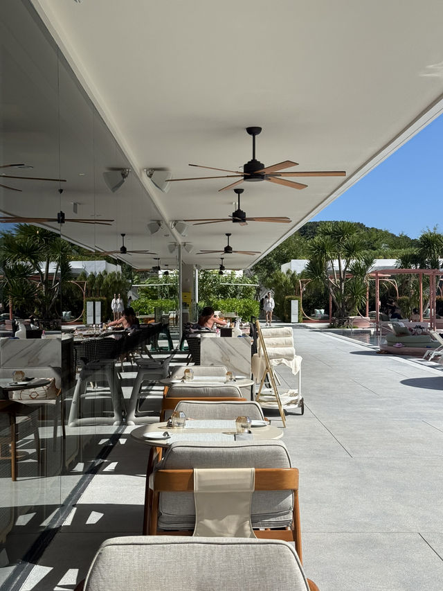 リゾートで味わうプーケットの風味：The Parlour at Veranda Resort