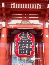 🏮 Sensō-ji Temple: Tokyo's Crimson Heart Where Ancient Gods Dance! 🎎