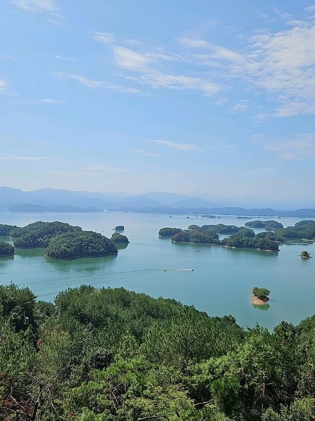 千島湖中的瑰寶～梅峰島