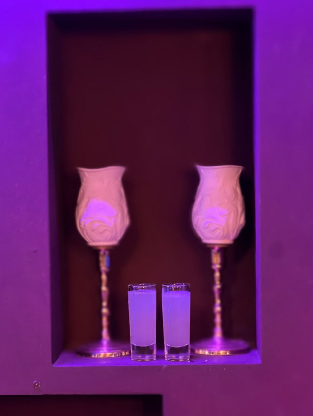홍대의 밤을 물들이는 칵테일바