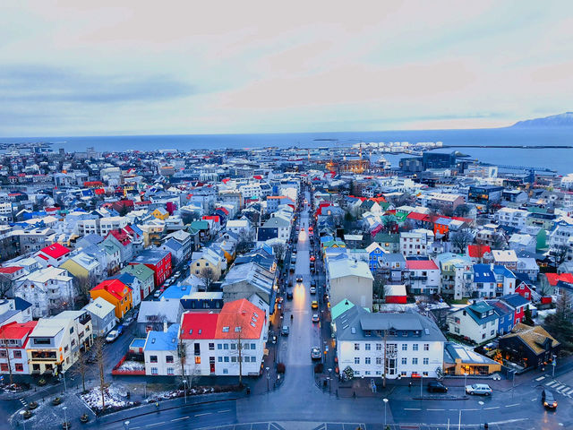 🌤 มองเมืองจากยอดโบสถ์ Hallgrímskirkja 🌤 มองเมืองจากยอดโบสถ์ Hallgrímskirkja