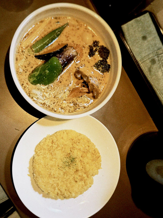 札幌初夏兩日散步：把晴天、海膽與限定 T 都帶回家