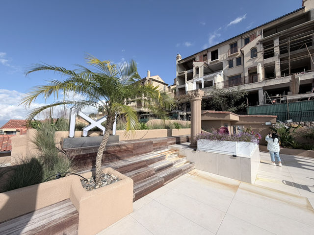 Warm Light by Erhai Lake ✨ Warm Light by Erhai Lake ✨